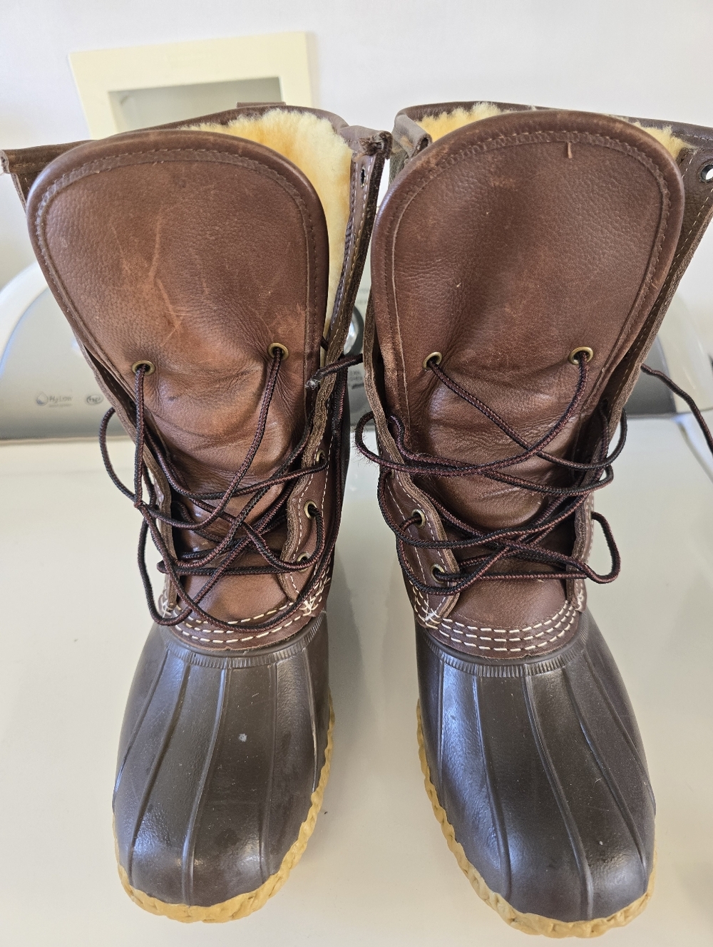LL BEAN Brown Leather Shearling-Lined Duck Boots Womens Size 9